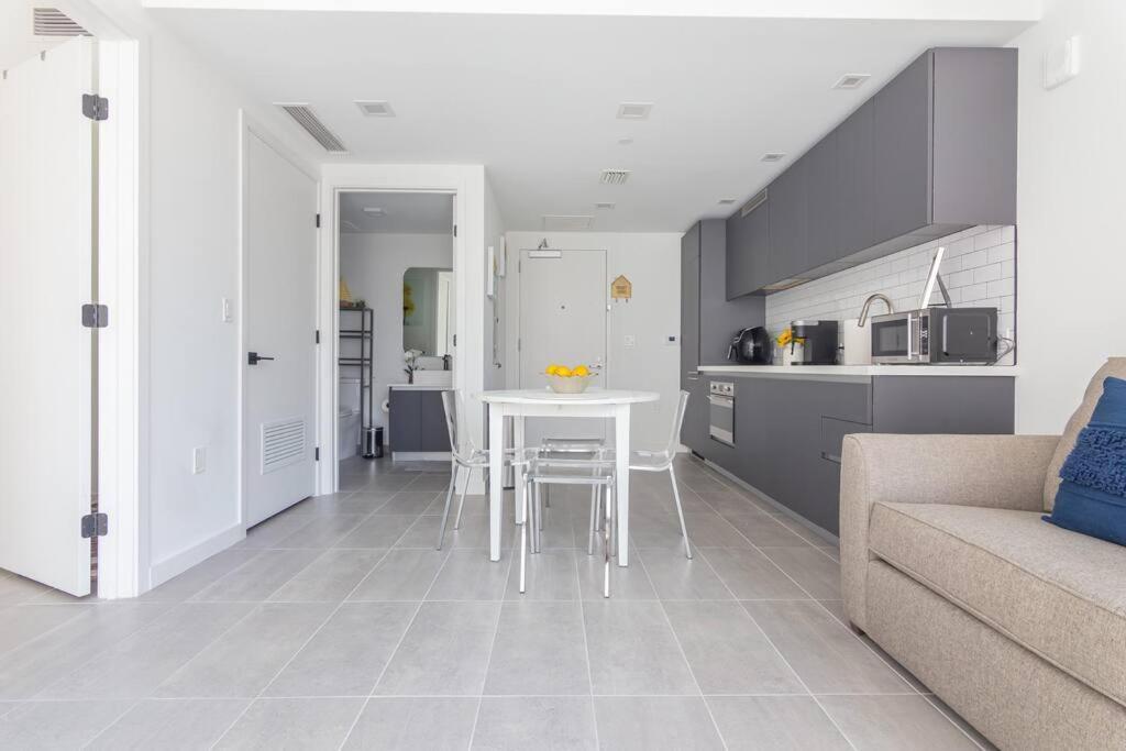 Amazing In Downtown Miami/brickell W/parking Apartamento *