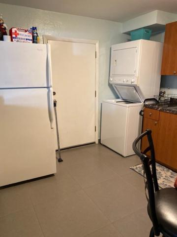Modern 2/1 Near Midtown And Beaches Apartment