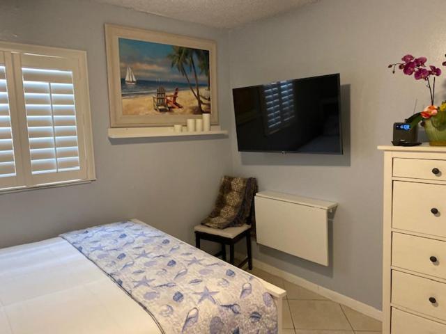 Modern 2/1 Near Midtown And Beaches Miami
