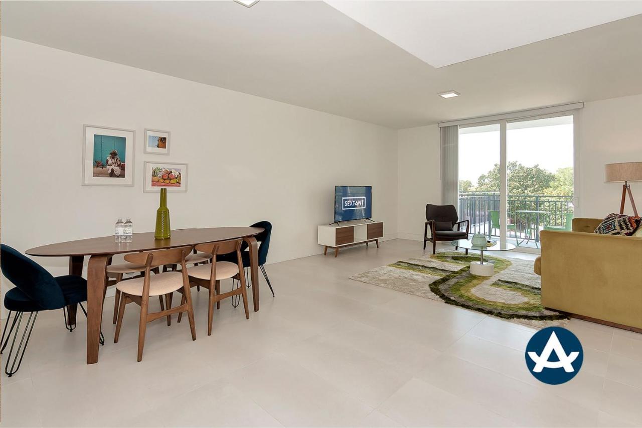 Roami At Grove 27 Apartamento Miami