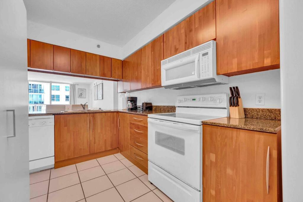 Elegant 2 Bdr 2 Bath• Brickell • Ocean View * Miami