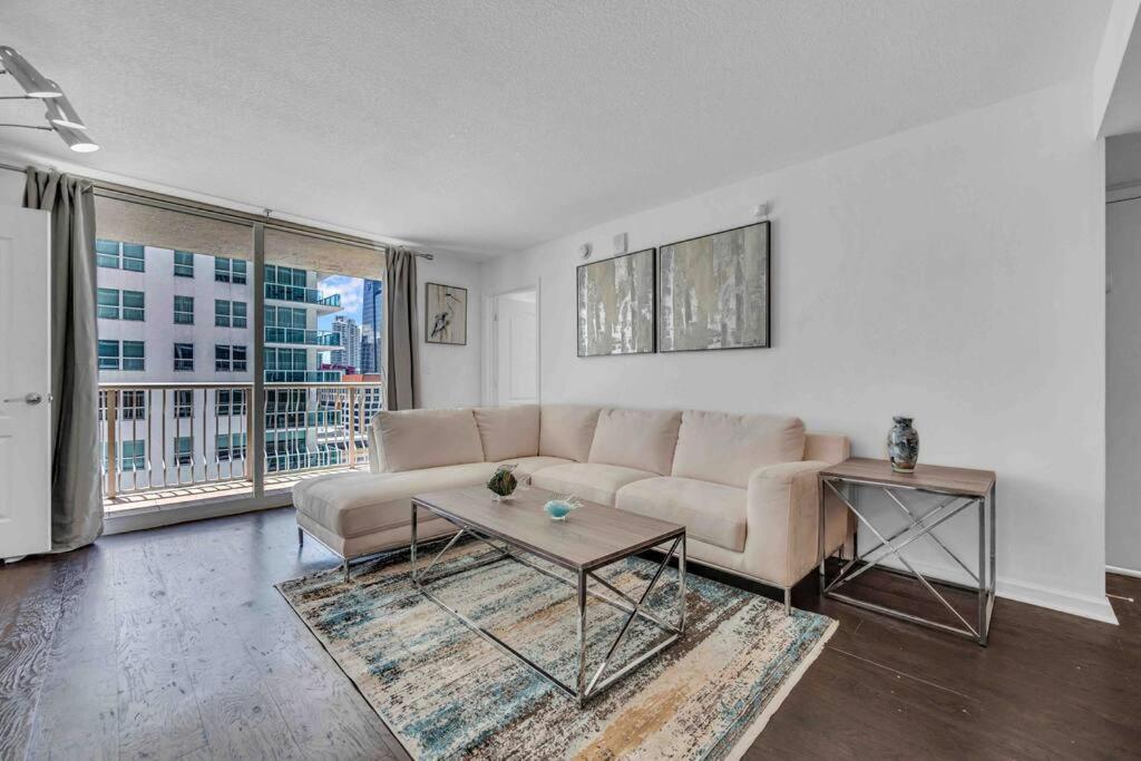 Elegant 2 Bdr 2 Bath• Brickell • Ocean View *