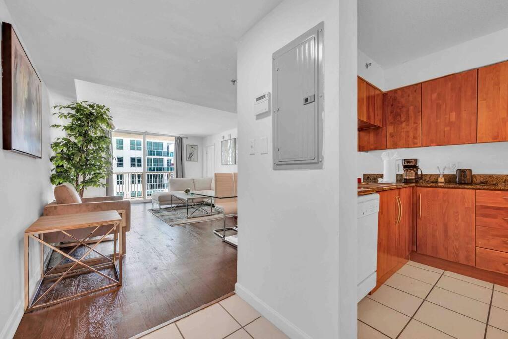 Elegant 2 Bdr 2 Bath• Brickell • Ocean View