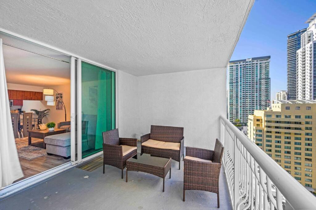 Unique 1 Bed 1 Bath • Brickell • Bay & Views Apartment