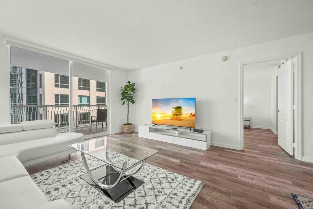 Exceptional • Brickell • Bay & Views * Miami