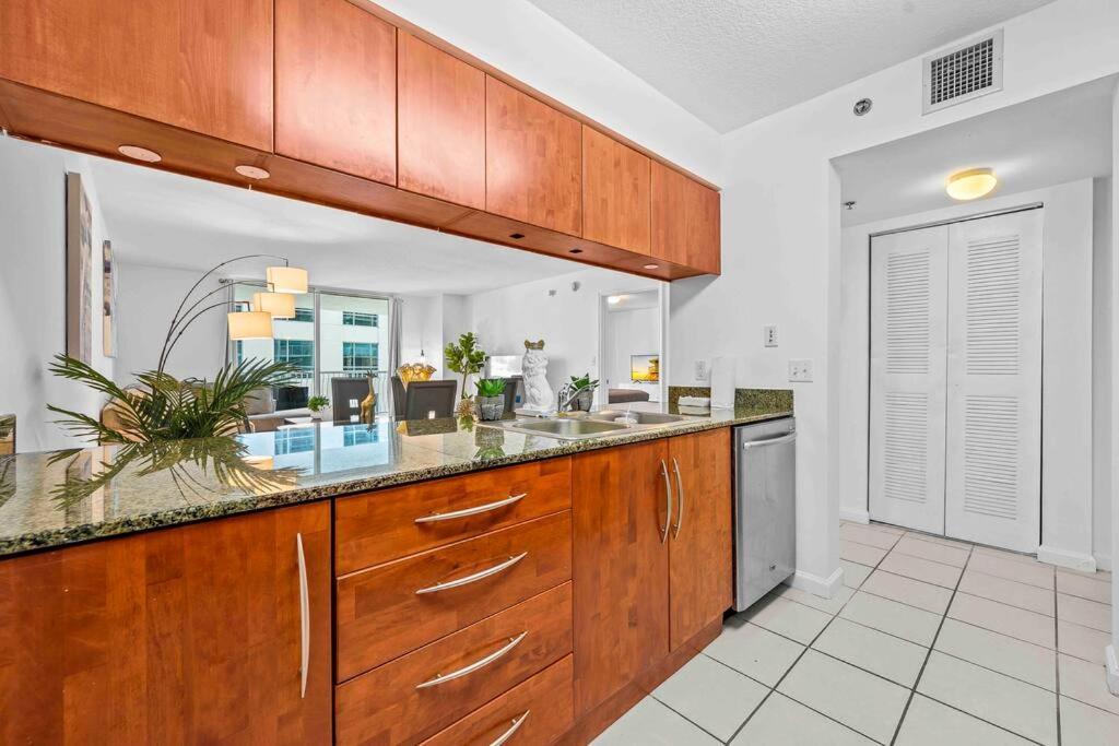 Unique 1 Bed 1 Bath • Brickell • Bay & Views * Miami