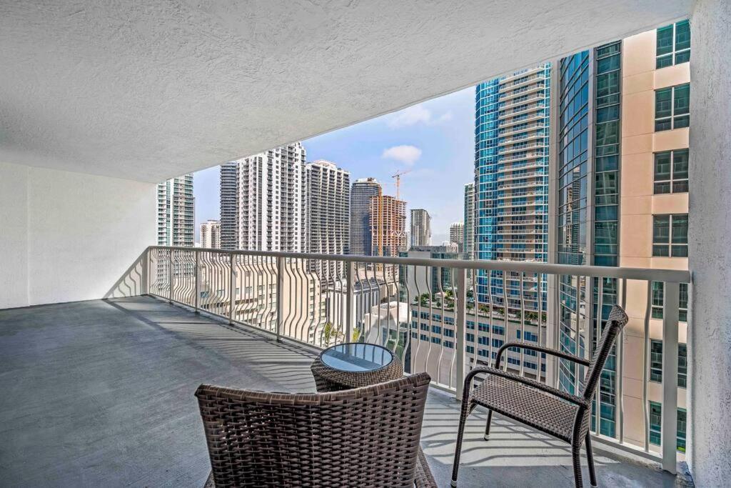Exceptional • Brickell • Bay & Views