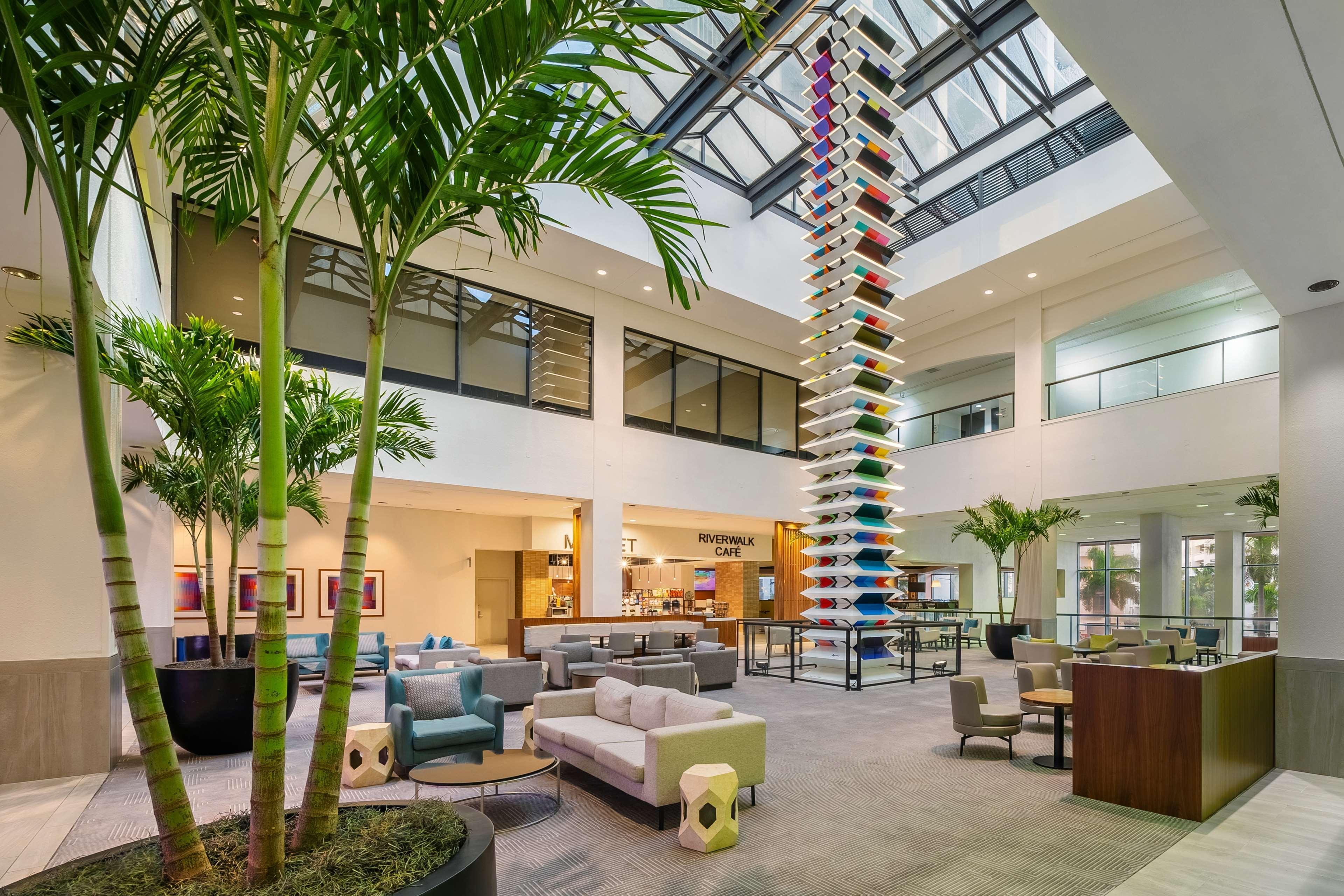 Hotel Hyatt Regency 3*