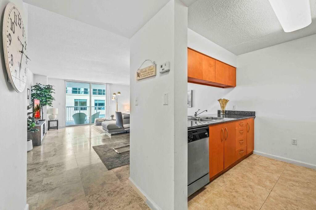 Ph Luxury 1 Bed 1 Bath • Brickell • Ocean Views * Miami