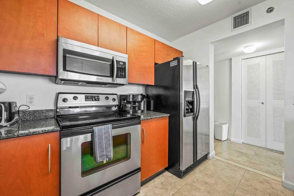 Ph Luxury 1 Bed 1 Bath • Brickell • Ocean Views *