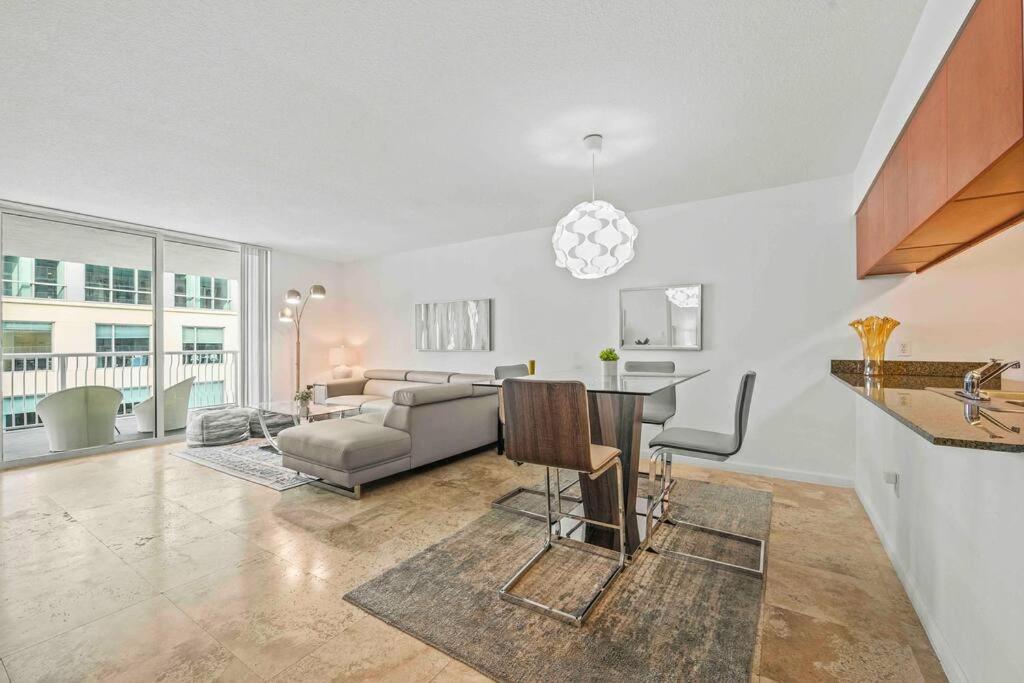 Ph Luxury 1 Bed 1 Bath • Brickell • Ocean Views Apartment