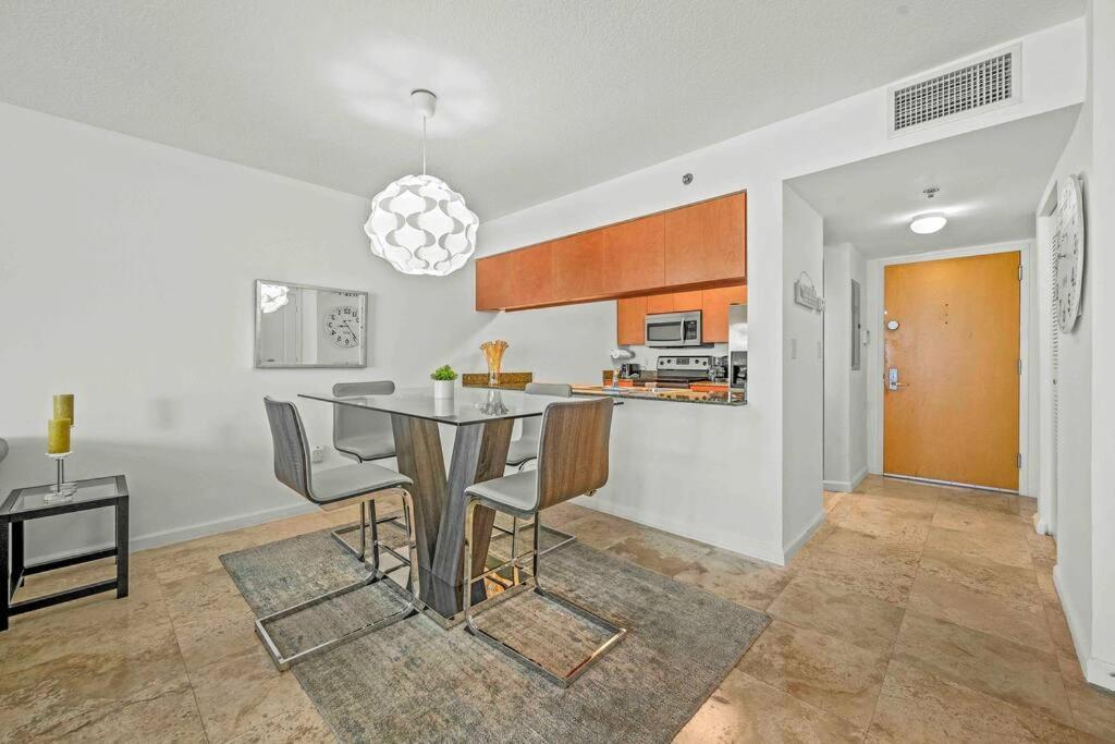 Apartment Ph Luxury 1 Bed 1 Bath • Brickell • Ocean Views Miami