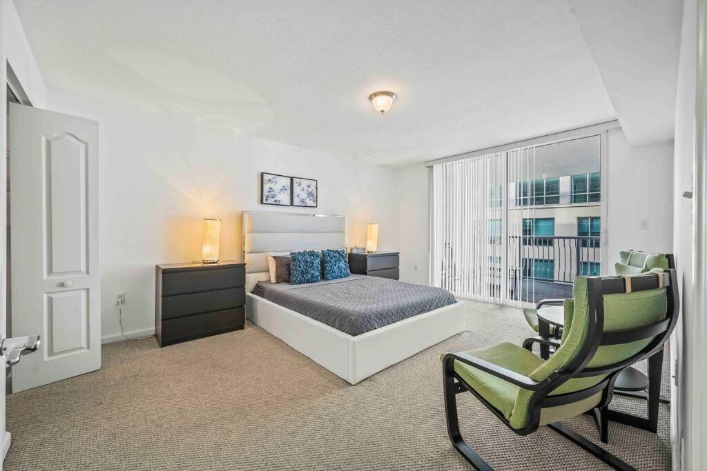 Ph Luxury 1 Bed 1 Bath • Brickell • Ocean Views Apartment *