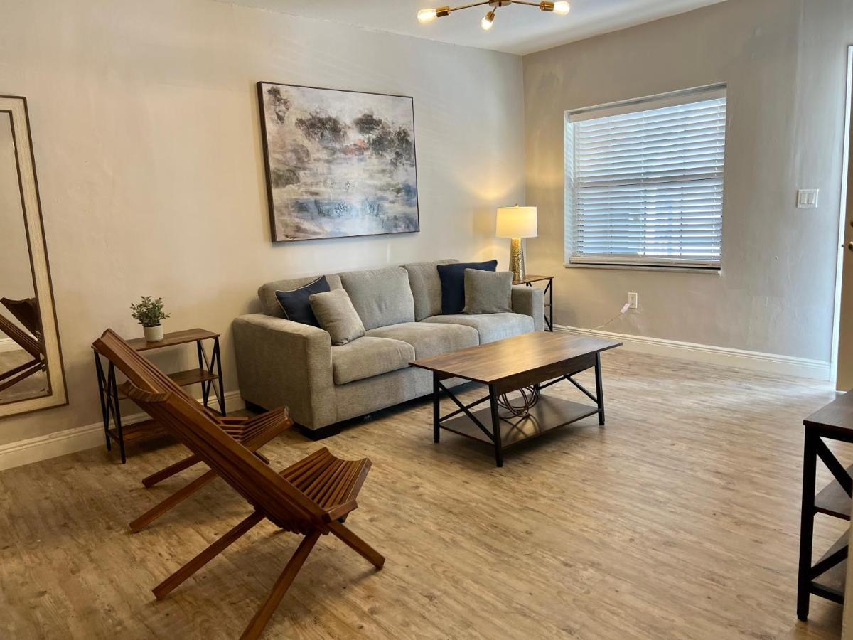 Coral Gable 3br House Parking &