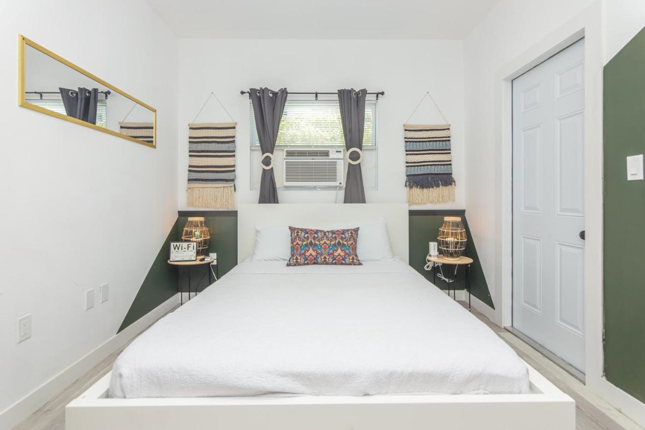 1 Bedroom With Balcony - Heart Of Downtown Apartamento