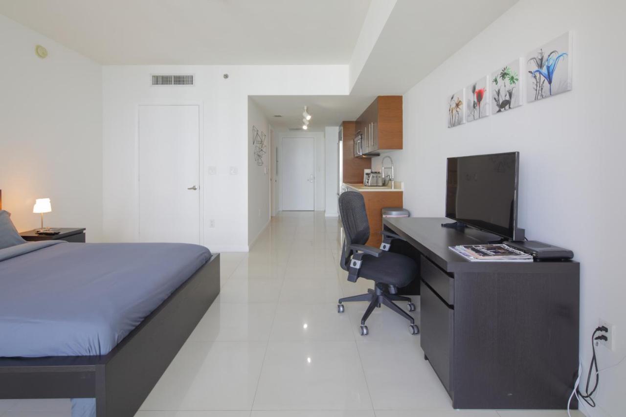 Flashstay Apartment *