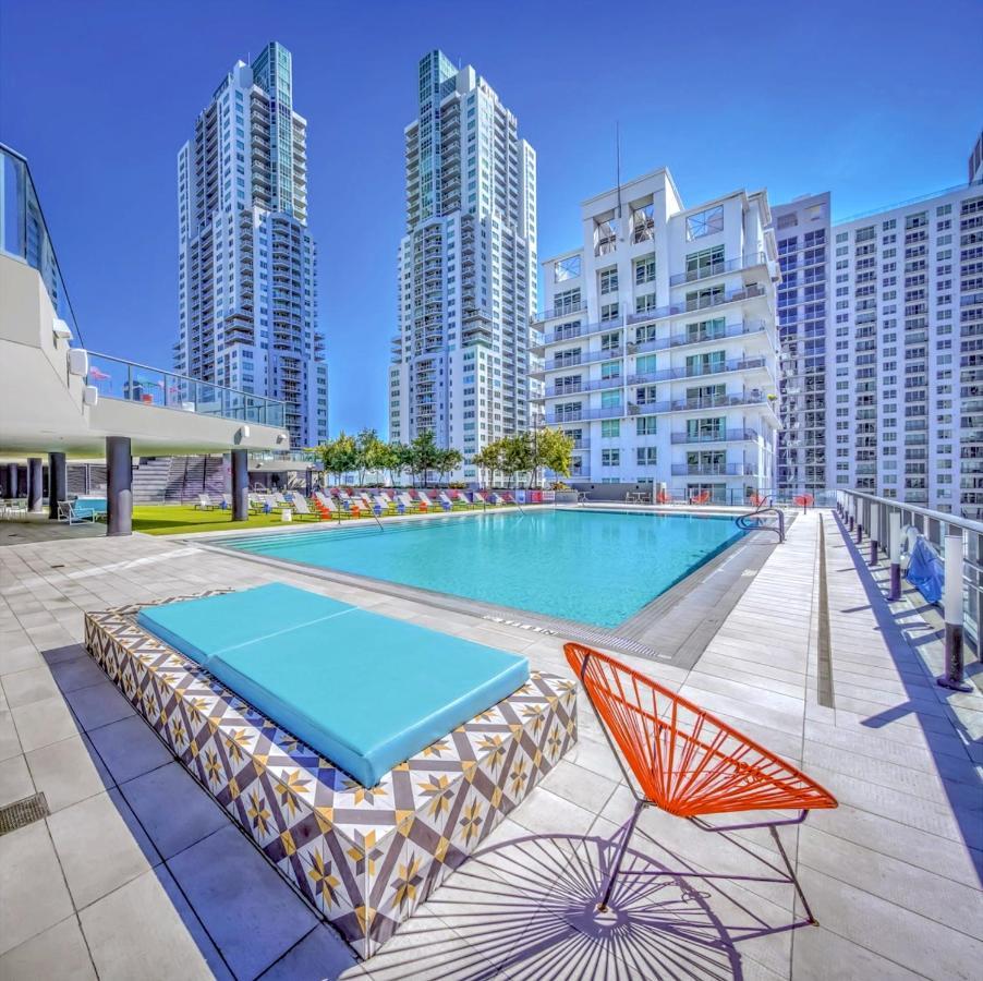 High! In The Sky! Exclusive Condo! Apartment *