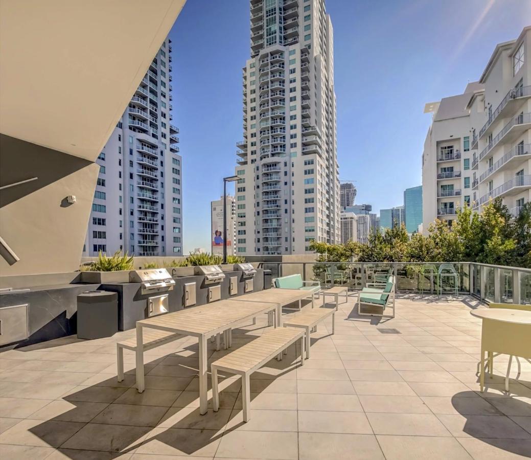 Apartment High! In The Sky! Exclusive Condo! Miami