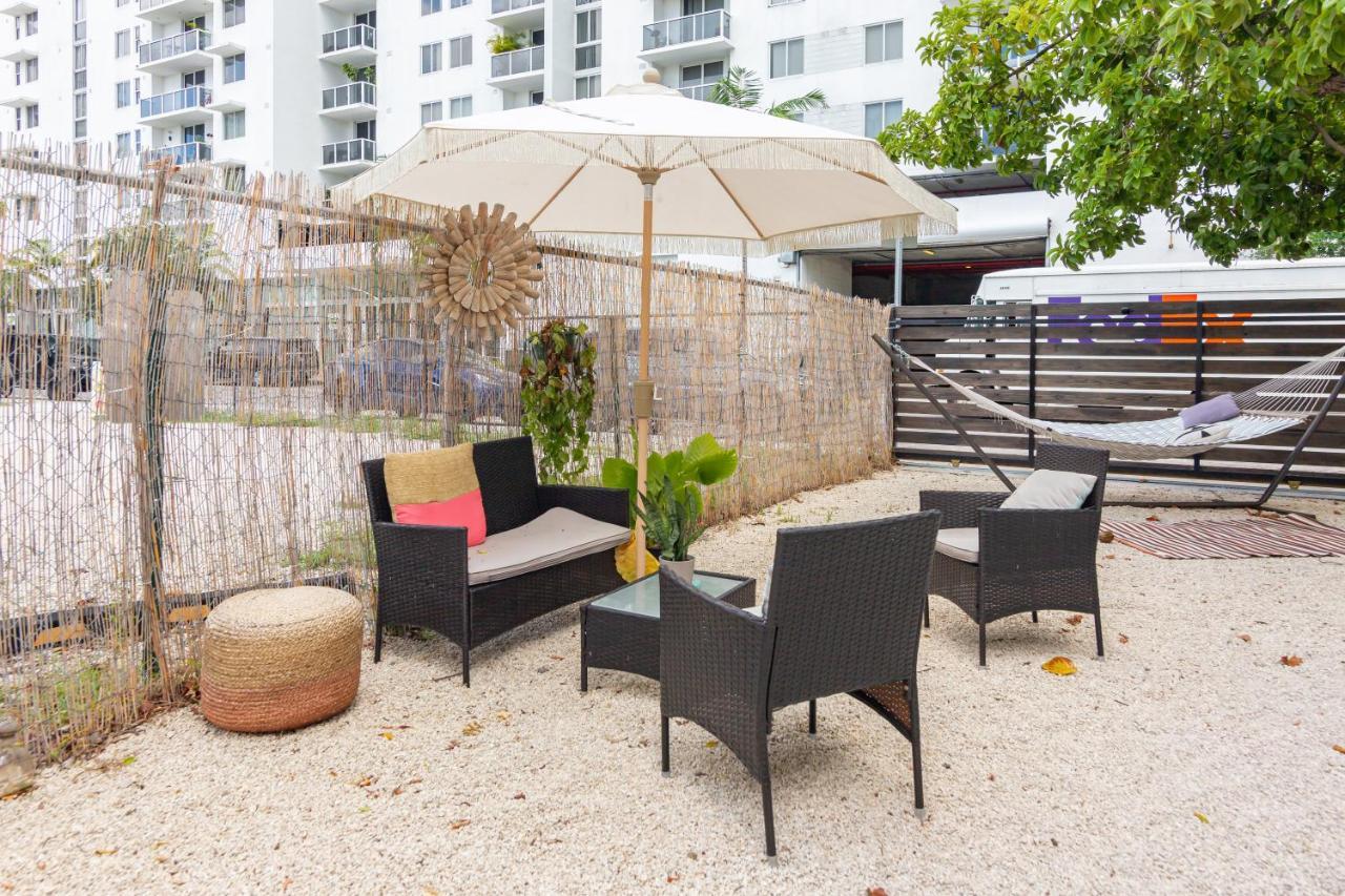 1 Bedroom With Balcony - Heart Of Downtown *