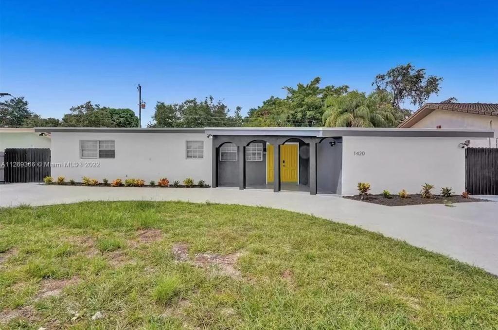 Luxury Pool // 5bd 4ba * Miami
