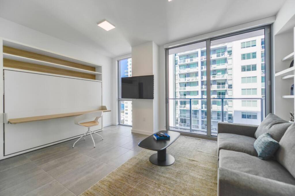 Apartment Wonderful Studio With Great Views And Pool *