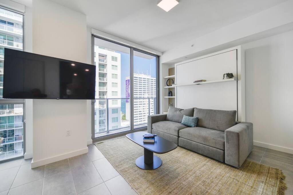 Wonderful Studio With Great Views And Pool Apartment