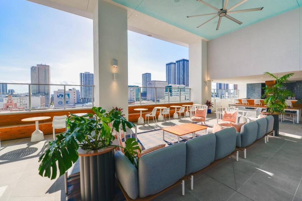 Wonderful Studio With Great Views And Pool Apartment