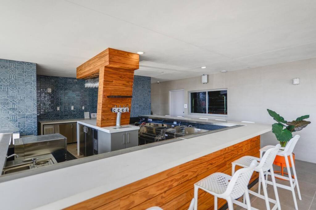 Wonderful Studio With Great Views And Pool Miami