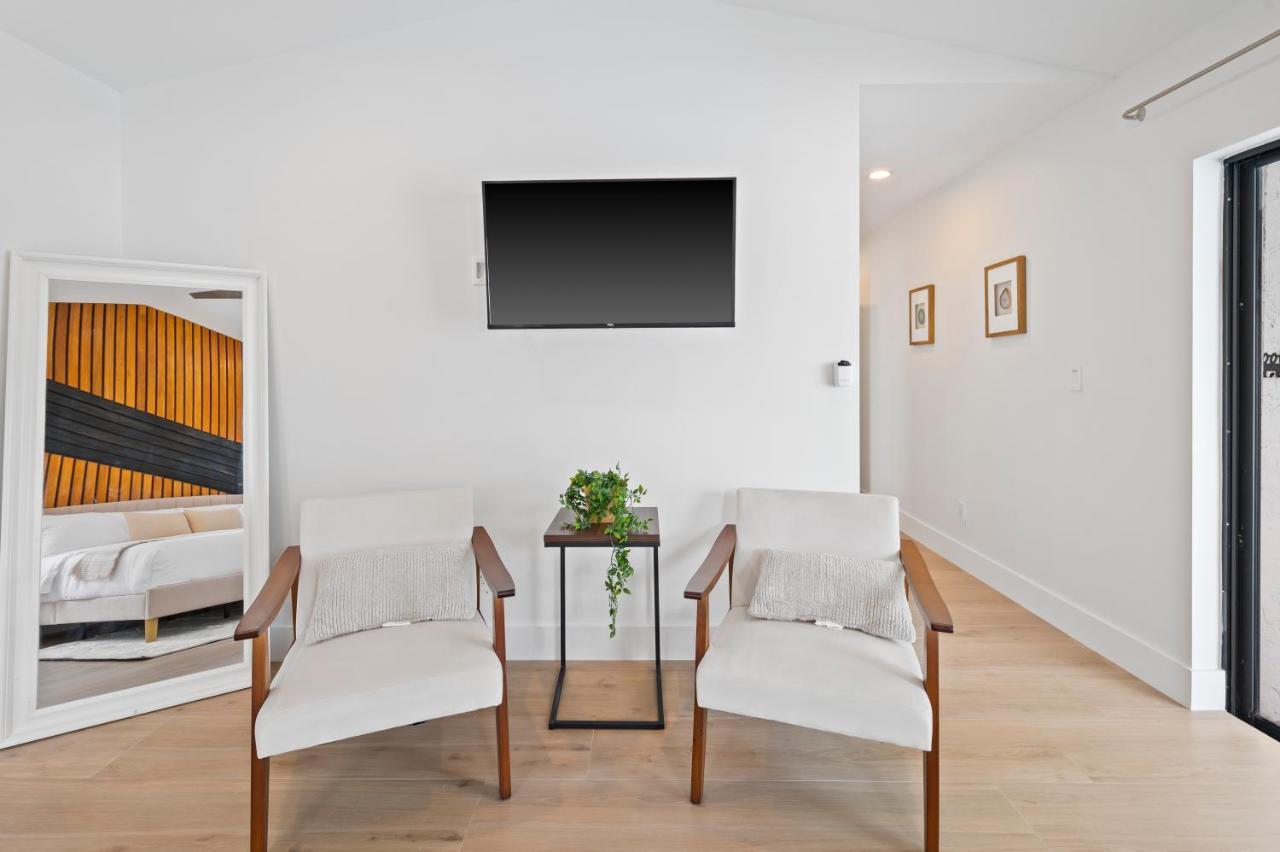 Paradise Miami, Luxury Gem With Heated Pool, Game Room, Fire Pit, 3 Bed 2 Bath Miami