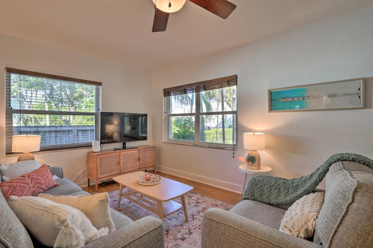 Holiday home Modern 2 Bd And Loft Getaway Less Than 9 Mi To Dtwn!