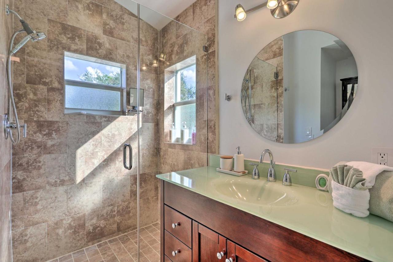 Modern 2 Bd And Loft Getaway Less Than 9 Mi To Dtwn!