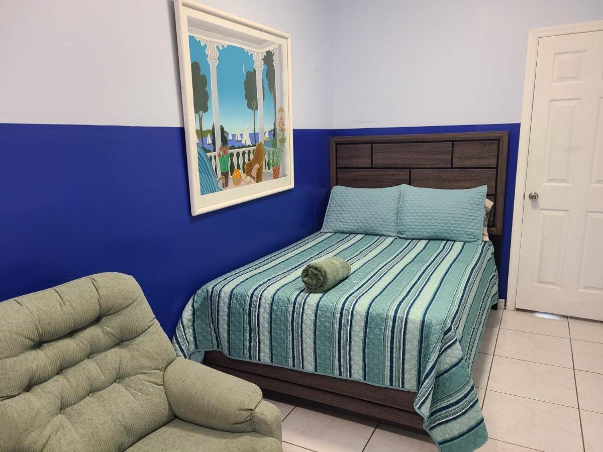 Guest house La Casona Azul *