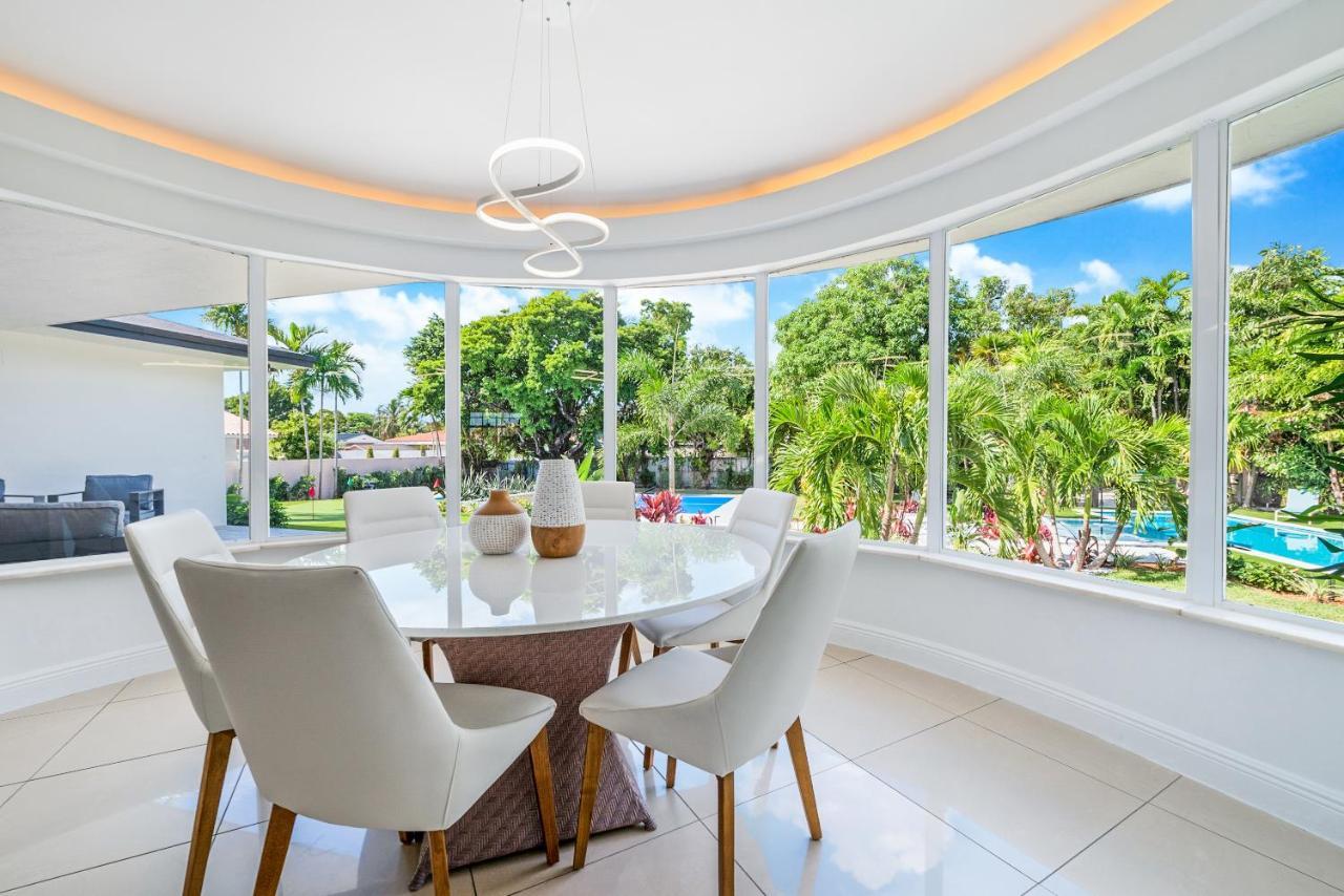Unique Flagler's Mansion Pickleball Court L37 Miami