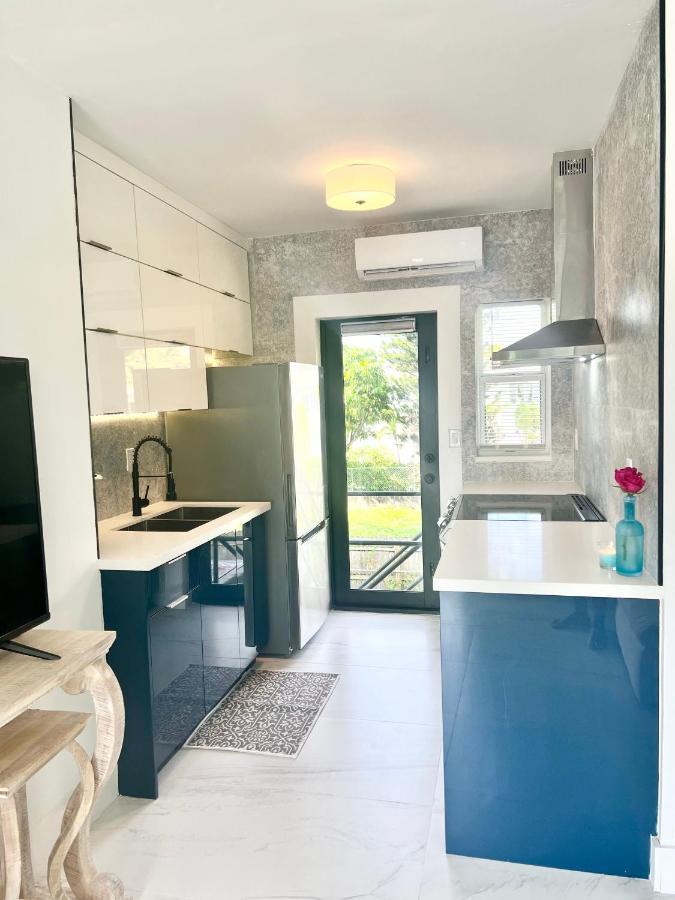 The Carrington: Multi-unit Retreat With Apartment Miami