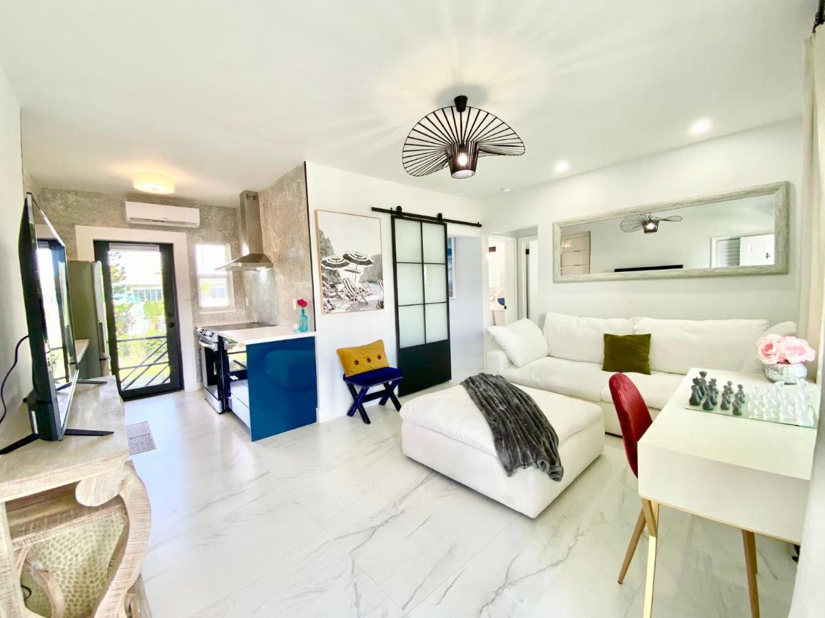 The Carrington: Multi-unit Retreat With * Miami