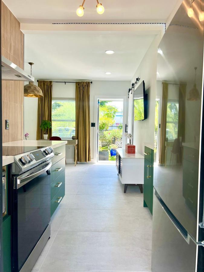 The Carrington: Multi-unit Retreat With Miami