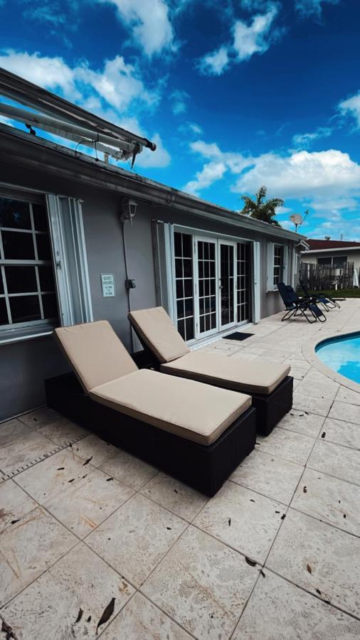 Pool House On The Water 2 Miami