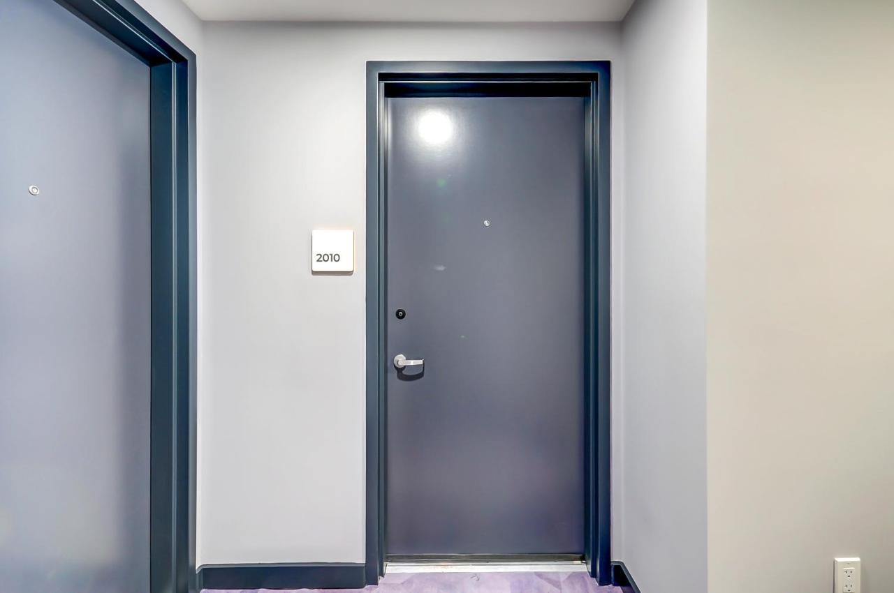 High End Studio Yotel Downtown L57 Miami