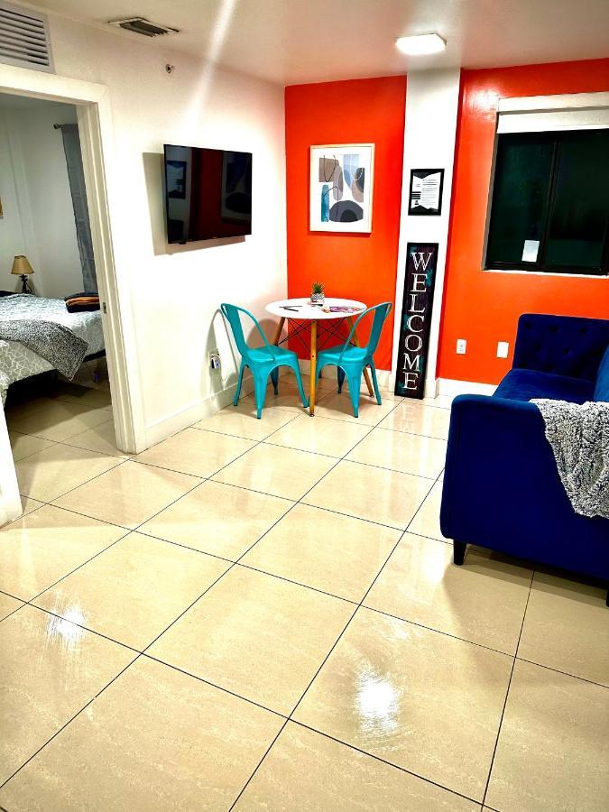 Minutes From South Beach Apartment *