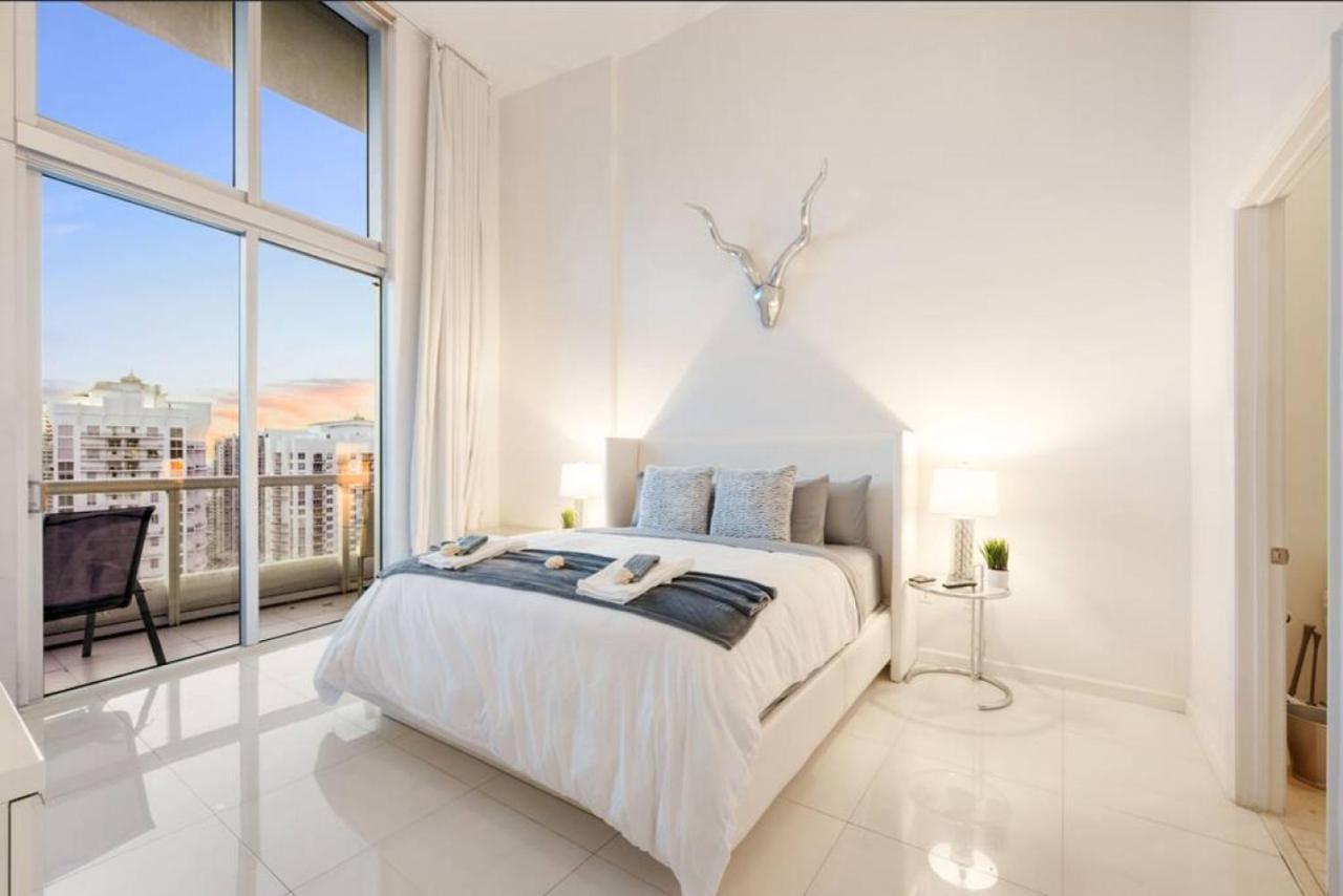 Apartment Beautiful One Bedroom 16ft Ceilings At The W *