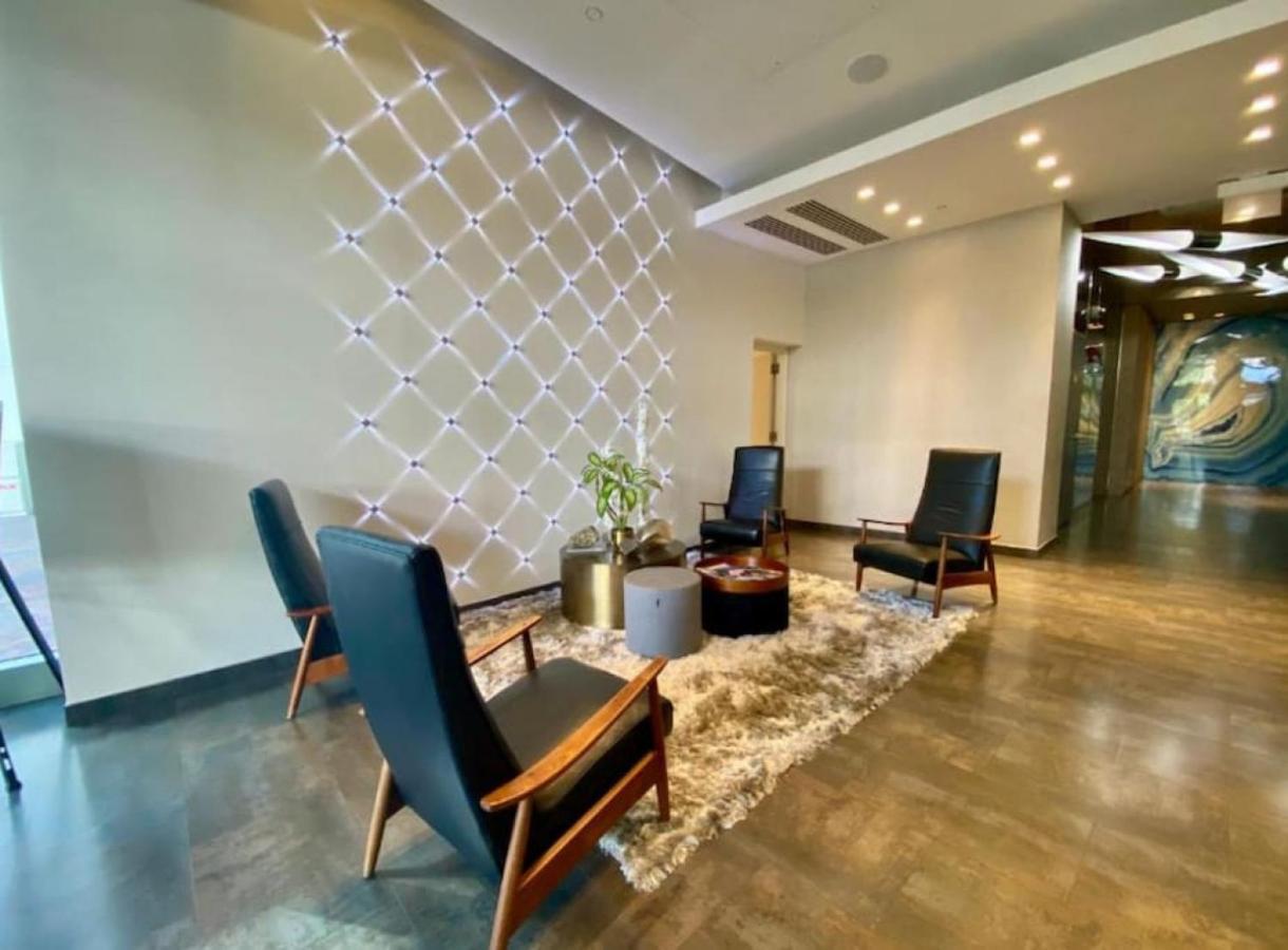 Amazing 2 Bed In Midtown With Free Parking Casa de férias Miami