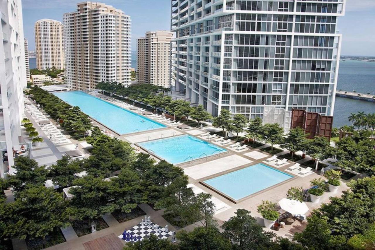 Apartment Beautiful One Bedroom 16ft Ceilings At The W
