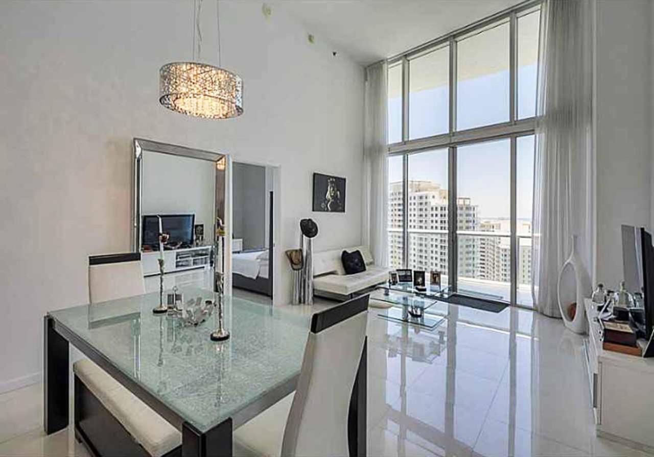 W-icon Brickell