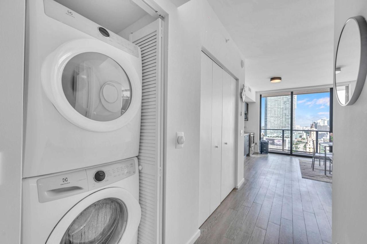 Lovely 1-bedroom Unit Downtown Miami/arena View