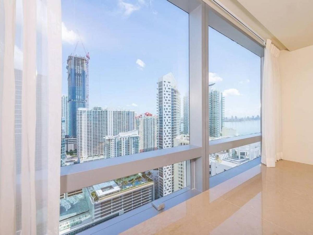 Prestigious In Brickell Apartment *