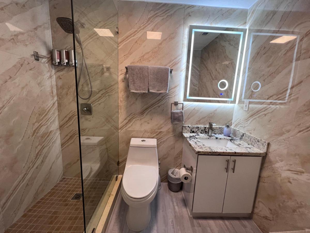 Stylish By International Airport Apartment