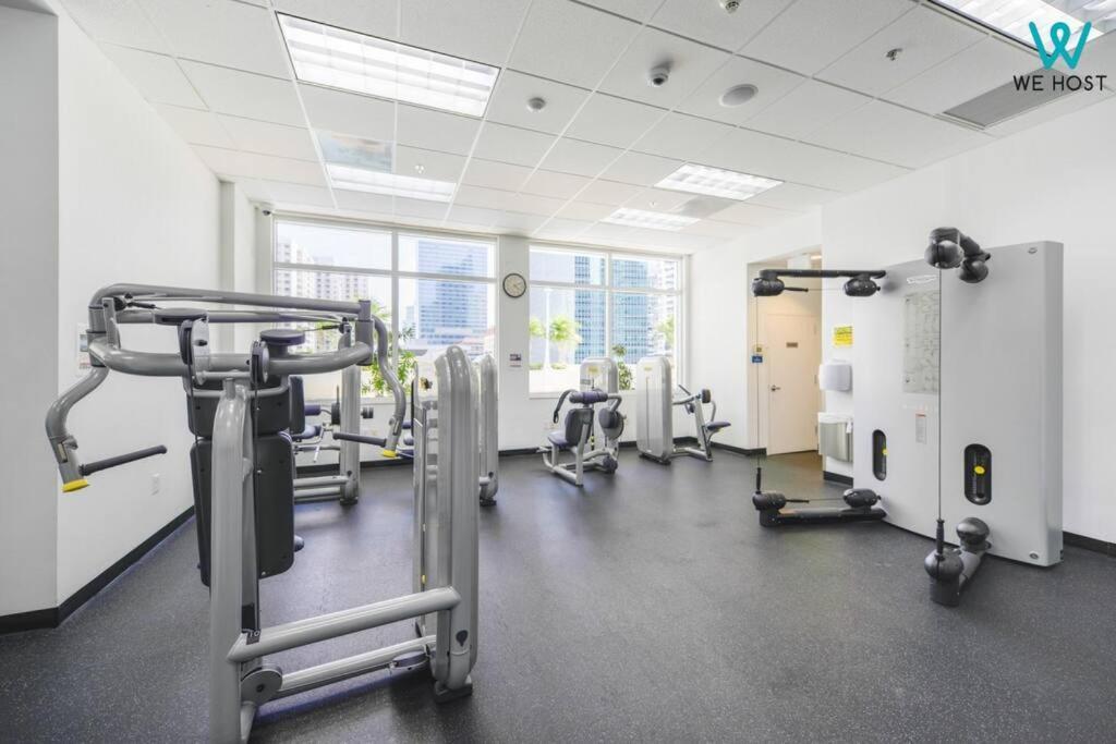 Apartment We Host - Amazing Brickell With Ocean-pool View