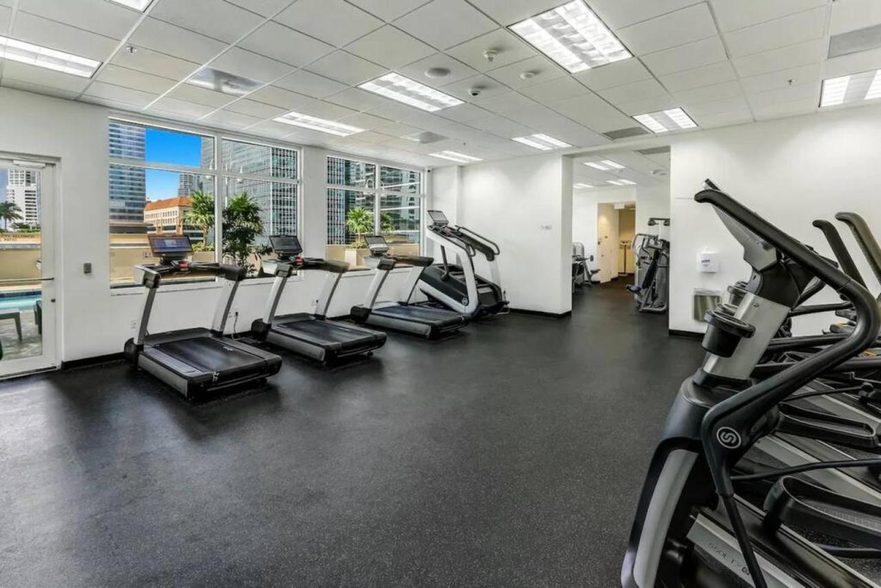 Luxe 1br With Balcony Bay View Pool Gym Parking Holiday home