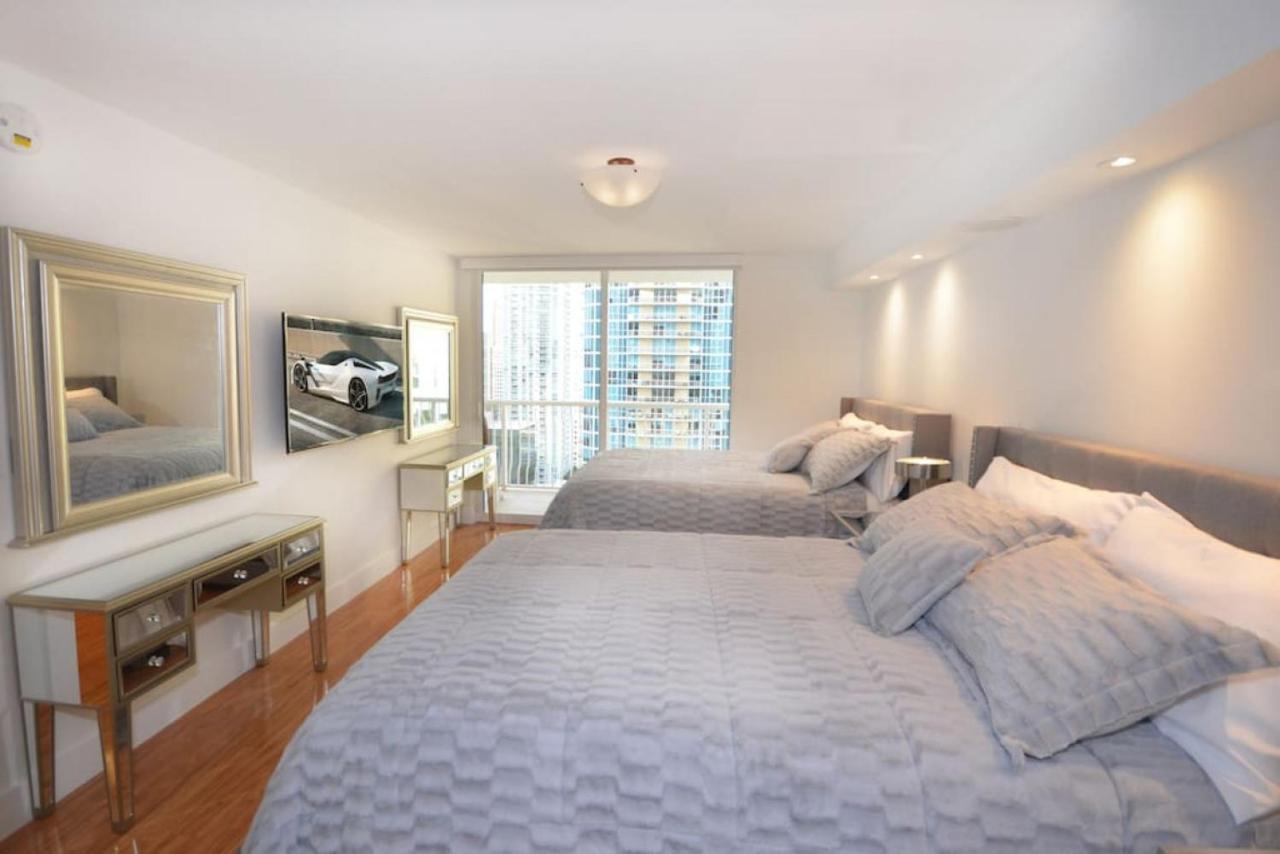 Luxury Located In The Heart Of Holiday home Miami