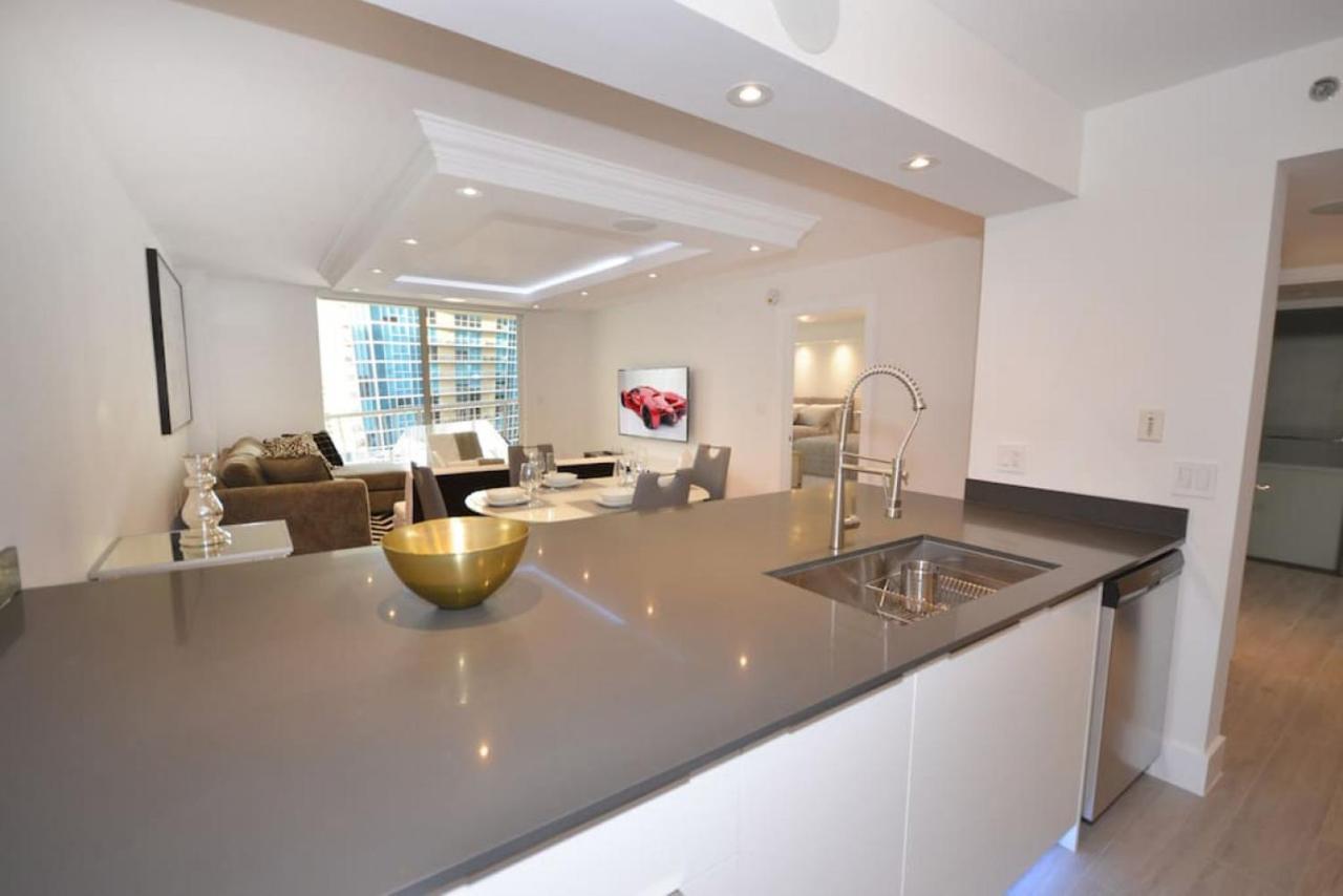 Luxury Located In The Heart Of Holiday home Miami